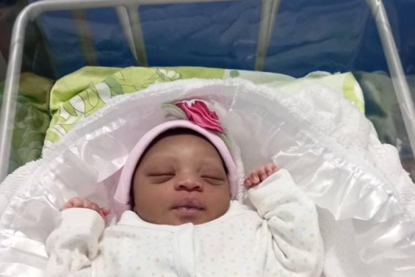 amaya-primera-nina-nacida-dic20211958C5A7-4234-843F-7747-1BE3C37AC80B.jpeg