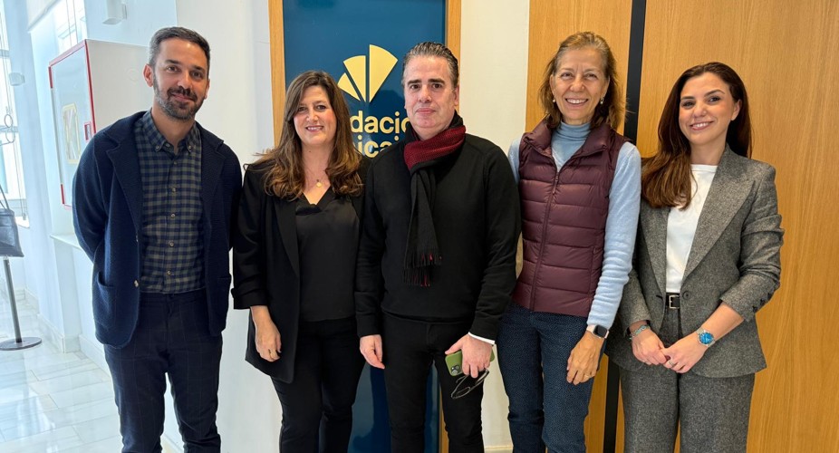 Fundación Unicaja respalda el proyecto de Telerehabilitación para pacientes de ELA, cuidadores e hijos de Coopera ONGD